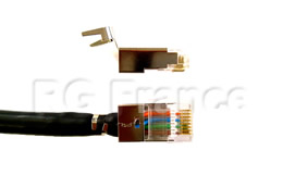 Plug RJ45 blindé à sertir sur câbles réseau rigides AWG23